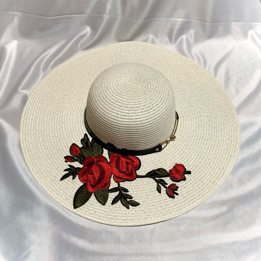 Chic Red Roses Wide Brim Off White Straw Sun Hat